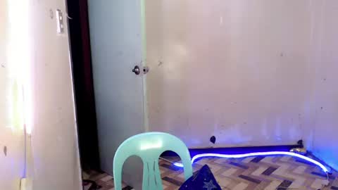 Snapshot of precious_chesca_xx chatting on 19, 4, 2026 precious_chesca_xx online show from 19, 4, 2026