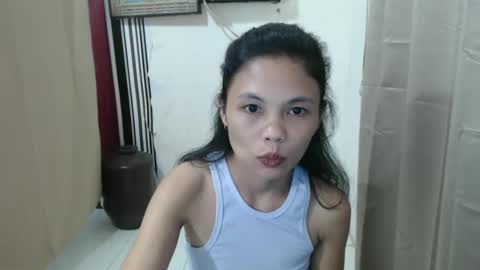 Snapshot of precious_nova chatting on 6, 3, 2025 Nova online show from 6, 3, 2025