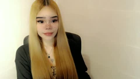 Snapshot of preciousangel69xxx chatting on 20, 6, 2026 MAXXINE online show from 20, 6, 2026