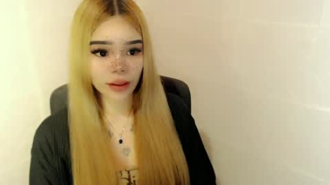 Snapshot of preciousangel69xxx chatting on 30, 6, 2026 MAXXINE online show from 30, 6, 2026
