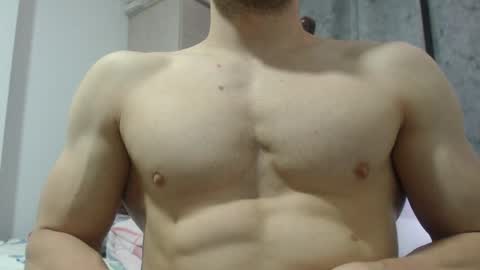 Snapshot of preettyboyx chatting on 7, 12, 2024 JUAN online show from 7, 12, 2024