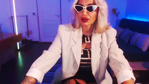 Victoria online show from 8, 12, 2024