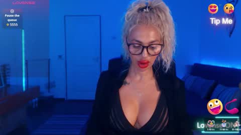 Victoria online show from 18, 9, 2025