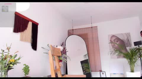 Snapshot of pretties_nay chatting on 11, 12, 2024 Nayrobi online show from 11, 12, 2024
