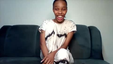 pretty253 online show from 14, 10, 2025