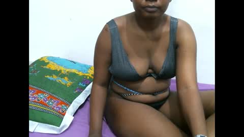 Snapshot of pretty_berbie chatting on 29, 5, 2026 eunice online show from 29, 5, 2026