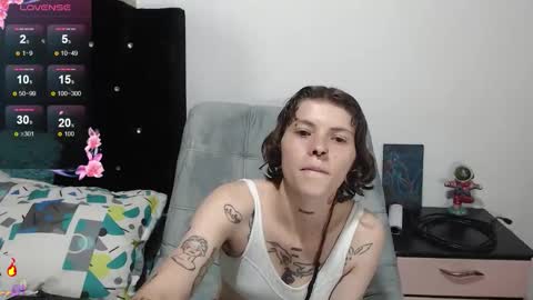 pretty_cristal22 online show from 19, 10, 2025