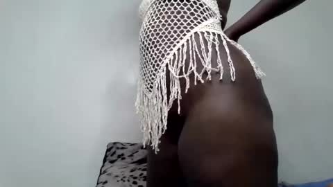 Snapshot of pretty_curvy99 chatting on 8, 7, 2026 pretty_curvy99 online show from 8, 7, 2026