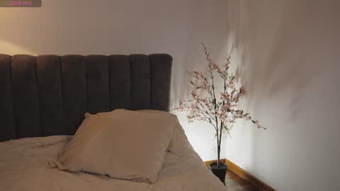 pretty_goddess online show from 10, 7, 2026