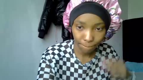 pretty jazminee online show from 23, 6, 2026
