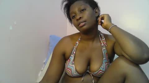 pretty_kylah online show from 25, 11, 2025