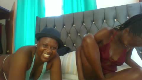 pretty_mela online show from 4, 3, 2025