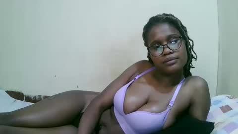 Snapshot of pretty_mellan chatting on 20, 2, 2025 pretty_mellan online show from 20, 2, 2025