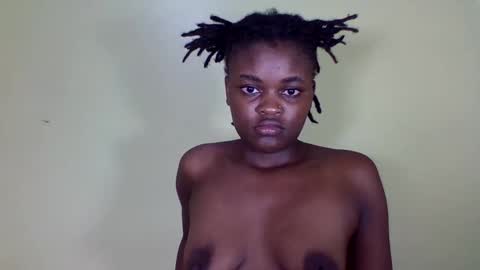 pretty_miya online show from 29, 12, 2024