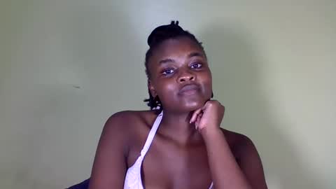 pretty_miya online show from 2, 1, 2025