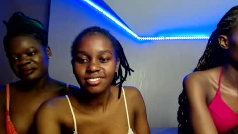 Snapshot of pretty_nyra chatting on 17, 6, 2026 Nyra online show from 17, 6, 2026
