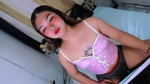 Snapshot of pretty_percy chatting on 5, 7, 2026 hi im percy online show from 5, 7, 2026