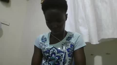 pretty_petite_ebony online show from 29, 10, 2025