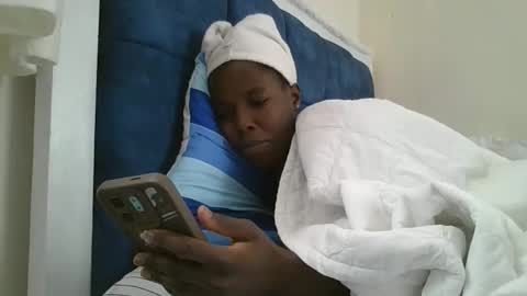 pretty_petite_ebony online show from 22, 12, 2025