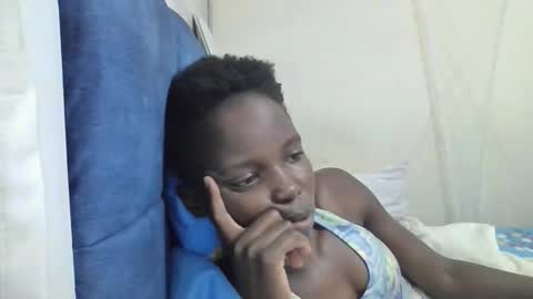 pretty_petite_ebony online show from 8, 4, 2026