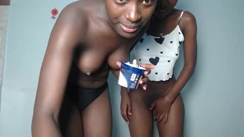 pretty_petitebody online show from 20, 9, 2025