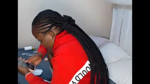 Snapshot of pretty_pussy2 chatting on 6, 10, 2025 Essy online show from 6, 10, 2025