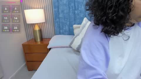 Snapshot of pretty_sunlight_ chatting on 11, 9, 2025 Daisy Flower online show from 11, 9, 2025