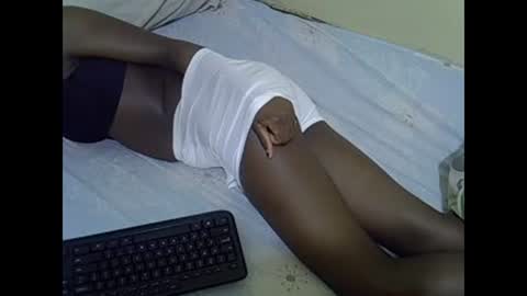 prettyalma online show from 28, 12, 2024