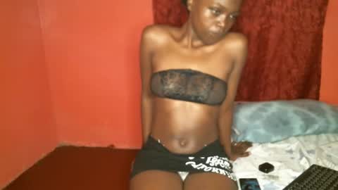 SaraCattra online show from 26, 1, 2025