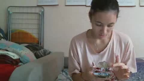 Snapshot of prettybella_7 chatting on 28, 9, 2025 Bella online show from 28, 9, 2025