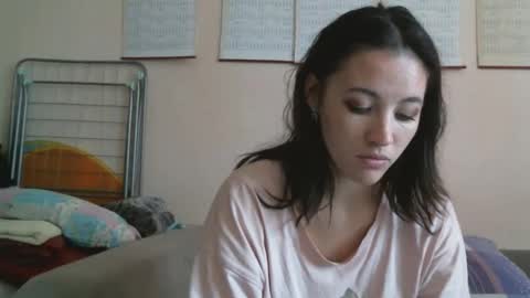 Snapshot of prettybella_7 chatting on 3, 10, 2025 Bella online show from 3, 10, 2025