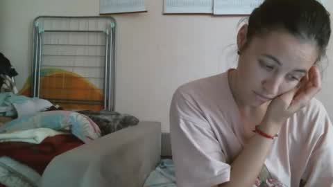 Snapshot of prettybella_7 chatting on 10, 10, 2025 Bella online show from 10, 10, 2025