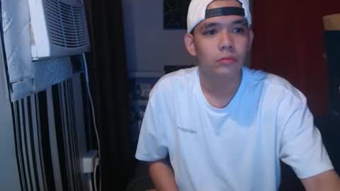 Snapshot of prettyboycum69 chatting on 28, 9, 2025 RAVEN online show from 28, 9, 2025