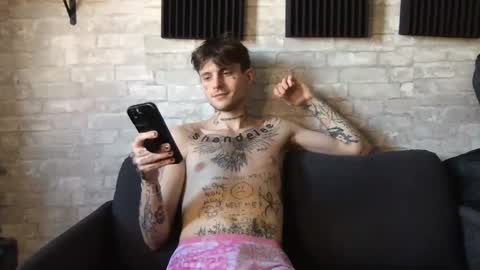 pretty boy online show from 20, 12, 2024