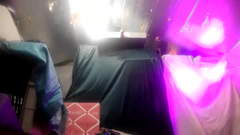 Prettyslangin69 FYPM online show from 28, 11, 2025