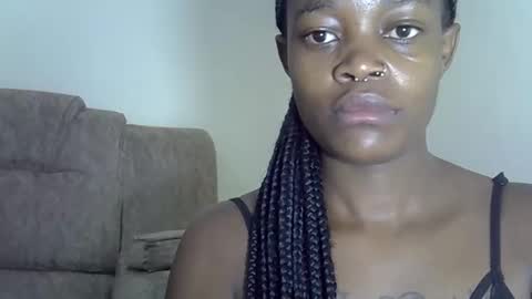 Snapshot of prettycandy4 chatting on 1, 11, 2025 prettycandy4 online show from 1, 11, 2025