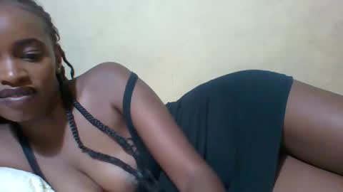 prettycarl_2 online show from 25, 1, 2025