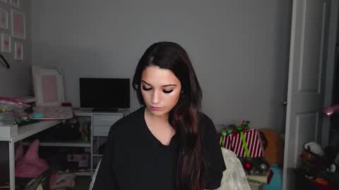 prettygirllltorii online show from 16, 1, 2026