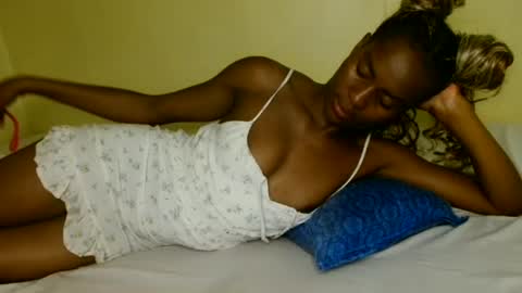 Snapshot of prettygoddess1 chatting on 25, 6, 2026 Mary online show from 25, 6, 2026