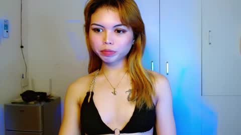 Snapshot of prettyjulian chatting on 28, 12, 2024 SEXY JULIA online show from 28, 12, 2024