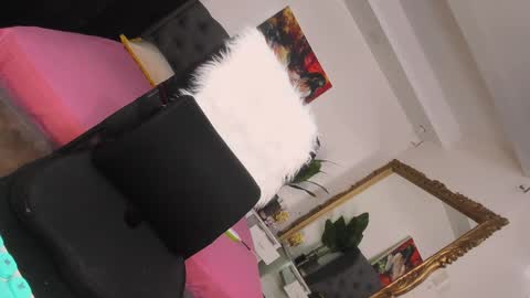 prettyjuliax online show from 26, 12, 2024