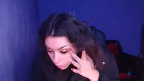 prettyjulliette online show from 15, 1, 2025