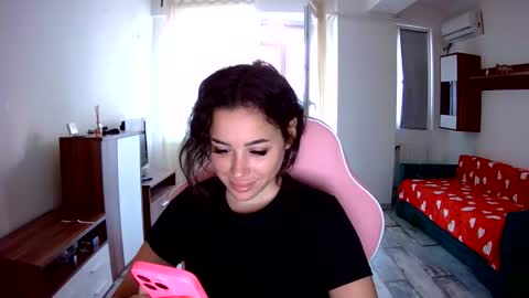 prettyjulliette online show from 24, 9, 2025