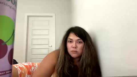 Snapshot of prettylatinamomma01 chatting on 11, 10, 2025 prettylatinamomma01 online show from 11, 10, 2025