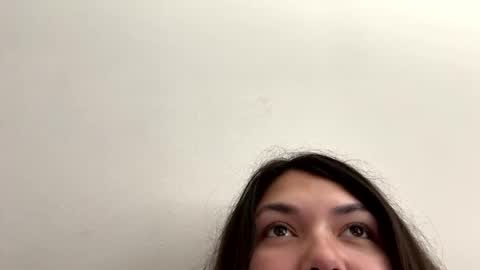 Snapshot of prettylatinamomma01 chatting on 21, 11, 2025 prettylatinamomma01 online show from 21, 11, 2025