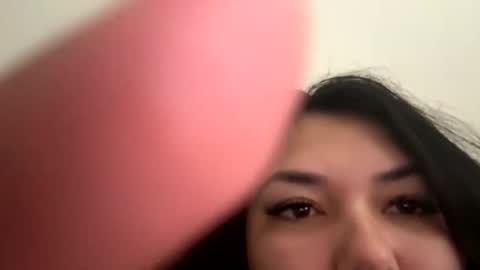 Snapshot of prettylatinamomma01 chatting on 1, 3, 2026 prettylatinamomma01 online show from 1, 3, 2026