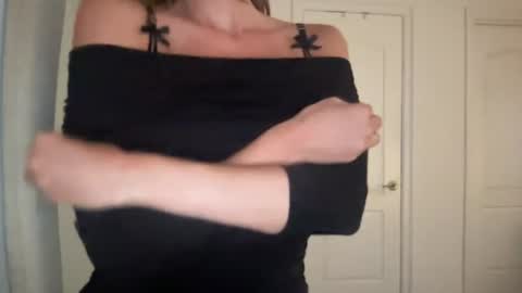 Snapshot of prettylittlesaint chatting on 17, 6, 2026 prettylittlesaint online show from 17, 6, 2026