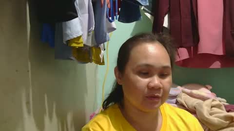 Snapshot of prettynhing chatting on 30, 12, 2024 Nhing online show from 30, 12, 2024