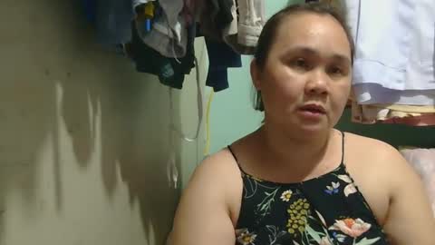Snapshot of prettynhing chatting on 4, 1, 2025 Nhing online show from 4, 1, 2025