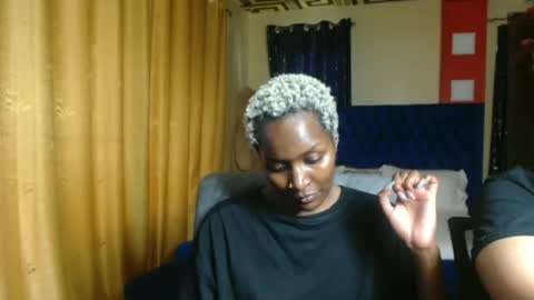 Snapshot of prettyquee chatting on 25, 6, 2026 sasha online show from 25, 6, 2026